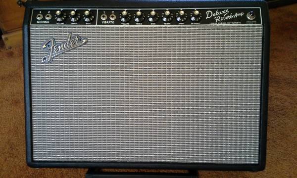 Photo Fender 65 Deluxe Reverb Reissue Amplifier $1,000