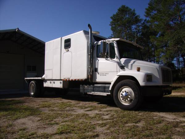 Freightliner FL70 TOTERHOME - $18500 (hawthorne) | Cars & Trucks For ...