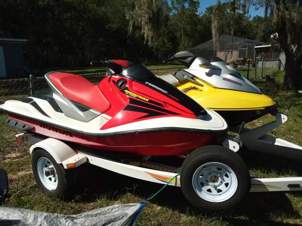 Jet skis fast and fun $6,300