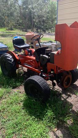 Photo POWER KING TRACTOR $1,200