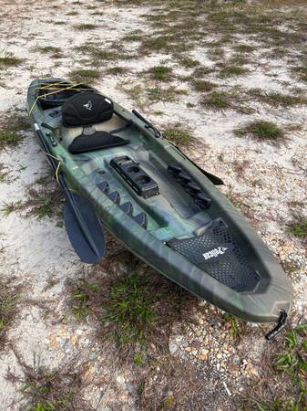 Photo Pelican Sentinel 100XP Angler Fishing Kayak with Two Piece Paddle $290