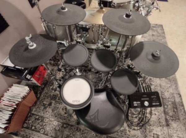Photo Yamaha DTX e-drums $600