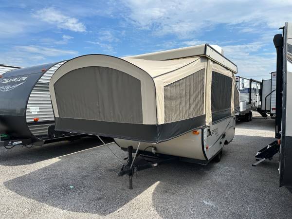 Photo 2016 Jayco Jay Series 10SD Pop-Up Cer (Financing Available) $9,995