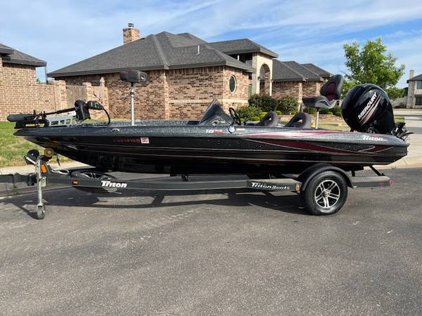 Bass Fishing Boat $38,000 | Boats For Sale | Odessa, TX | Shoppok