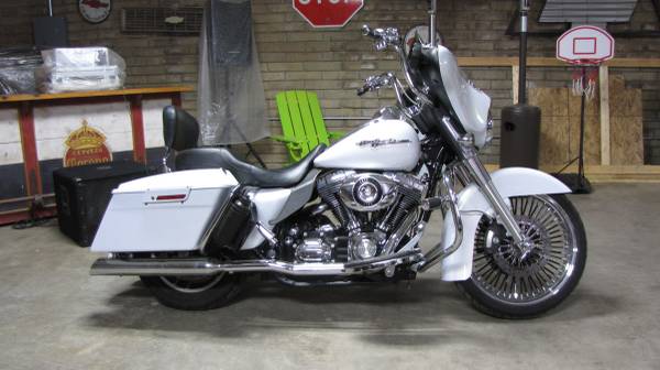 Photo PRICE REDUCED 2008 Harley Davidson Street Glide $12,500