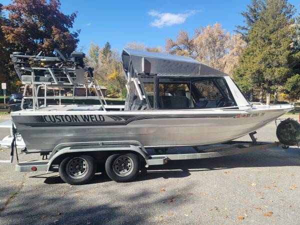 A Fishermans Dream 21Ft Custom Weld Jet Boat $46,000