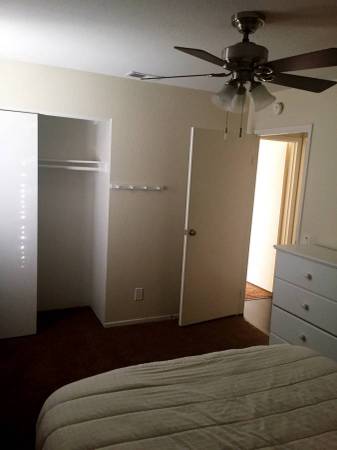 Photo Looking a Roommate For Spacious Room $700