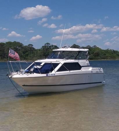 1999 Bayliner Cuddy Project boat $7,900