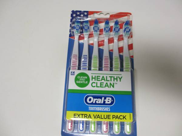 Photo 6 Oral B Toothbrushes -New In Unopened Pack - Six w Medium Bristles $10