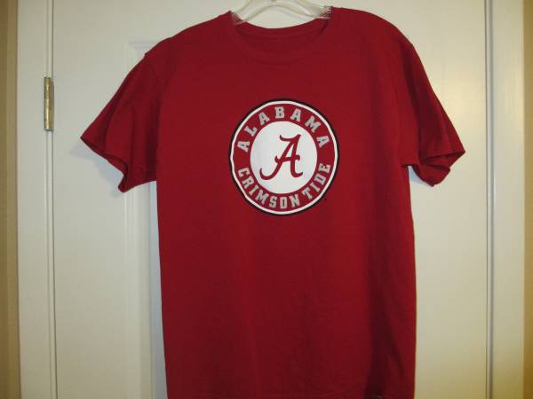 Photo NEW Variety Of Team Tee Shirts - See Details For Price  Size $1