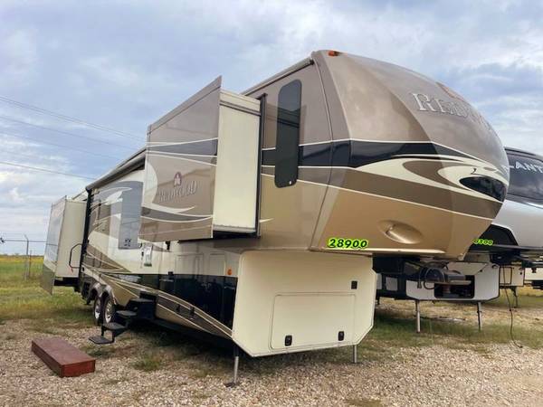 Photo 13 Redwood 5th Wheel 5 Slides FRONT LIVING King Bed 14Ply Tires $28,900