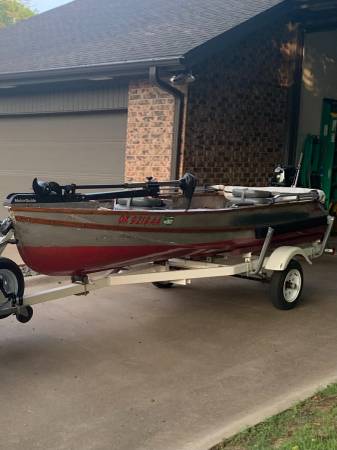 14 Larson Fishing Boat $3,500