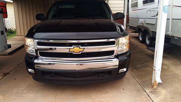 Photo 2007 Chevy Silverado $22,000