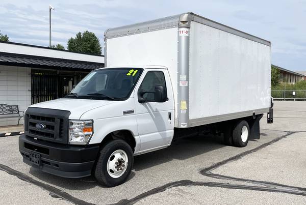 Photo 2021 FORD E350 SD Cutaway 16ft Box Truck with Lift Gate 85K miles $36,875