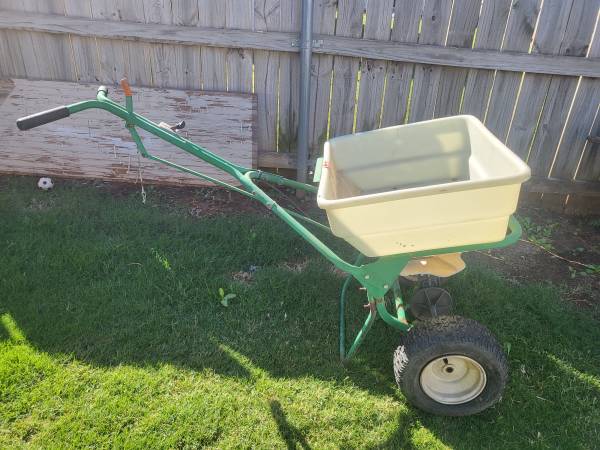 Photo Commercial PriceLawn BigFoot Spreader $120