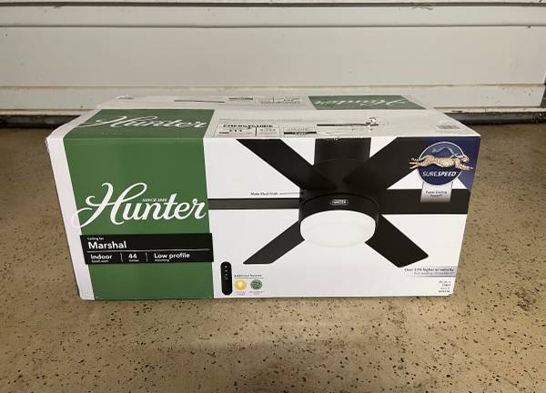 Photo New Hunter Matte Black LED Ceiling Fan wRemote $120