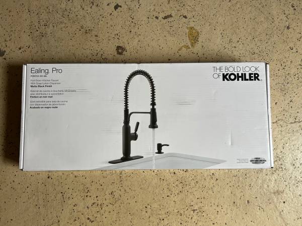 Photo New Kohler Pro-Style Matte Black Kitchen Faucet $200