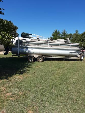 Photo Pontoon biat $28,500