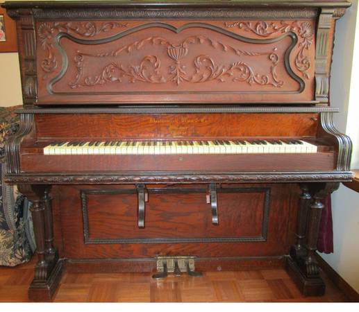 Photo Pump Organ in Piano Case $250
