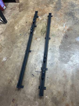 Photo Ram 1500 bed rails $150
