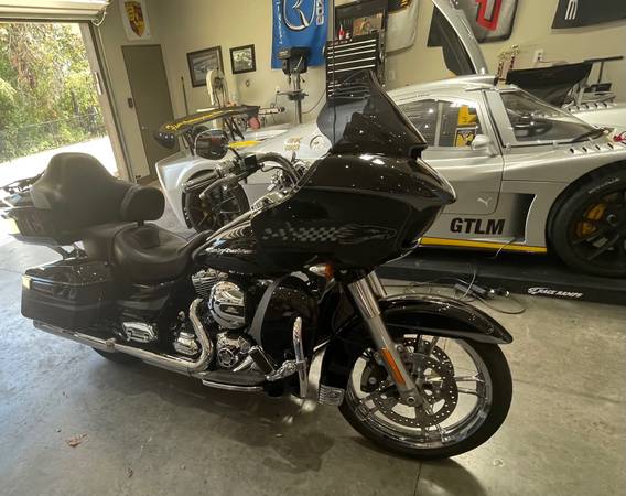 Photo Road Glide Special $17,900