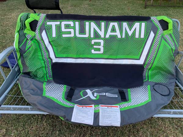 Photo Tsunami 3 Person Motor Sport Boat Tube $120