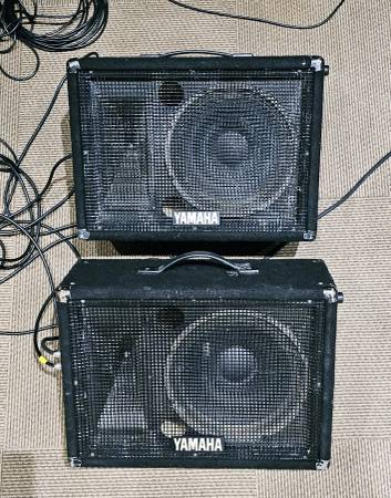 Photo Yamaha S12ME 12-Inch 2-Way Floor Monitors and PA Speakers $210