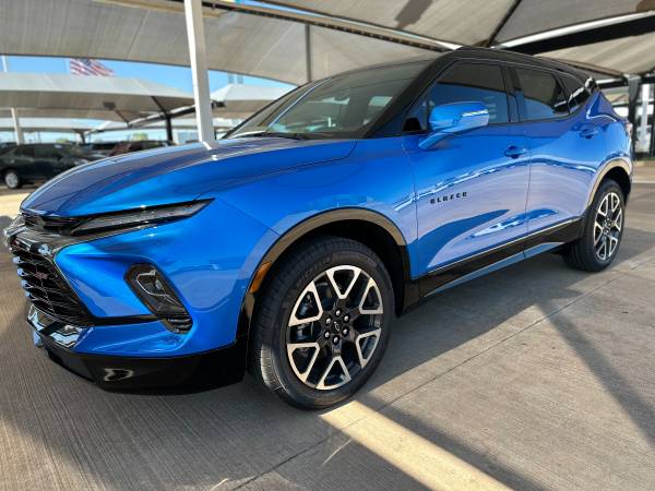 Photo JUST LANDED ALL NEW 2024 CHEVROLET BLAZER RS LOADED OUT $47,899