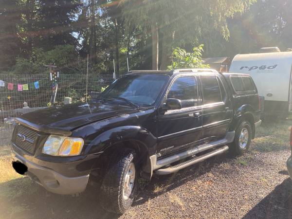 Photo 2002 Ford Explorer Sport Trac - $2,000 (between Gardner and Byln)