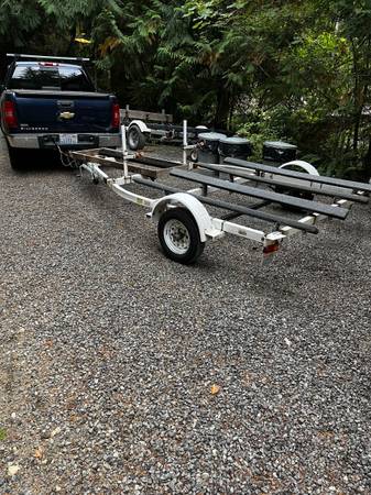 Photo EZ loader, watercraft $1,400