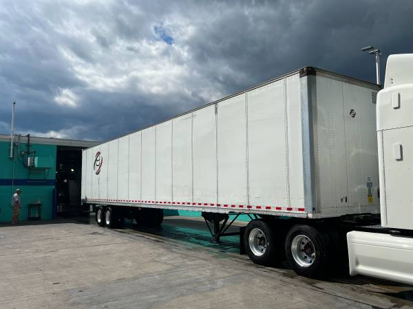 53 ft Dry Van trailers for rent  $500