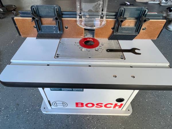 Photo Bosch Router Table  Craftsman Router $200