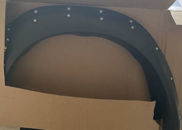 Photo Fender flares RAM $150