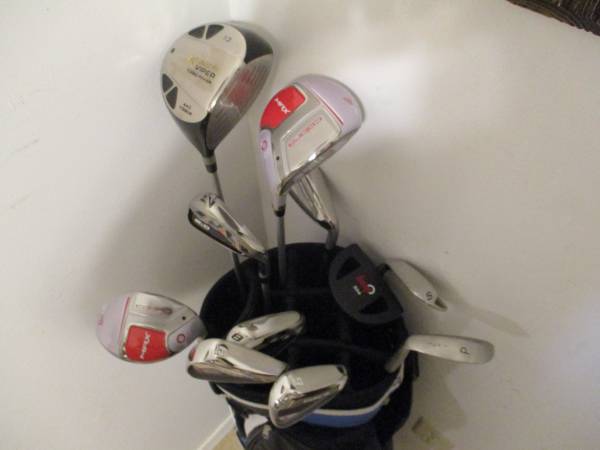 Photo Golf Clubs and Bag Brand New RH Ladies Cobra Max Iron Set $360