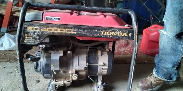 Photo Honda generator commercial $500