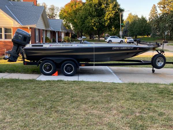 Hydra Sports 200hp bass boat (previously sponsored) $7,000