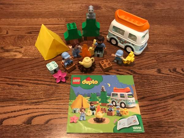 Photo LEGO DUPLO 10946 TOWN FAMILY CAMPING VAN ADVENTURE  COMPLETE $50