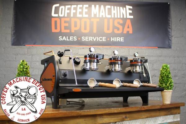 Photo La Marzocco - Strada MP 3 Group - Commercial Espresso Machine $13,950