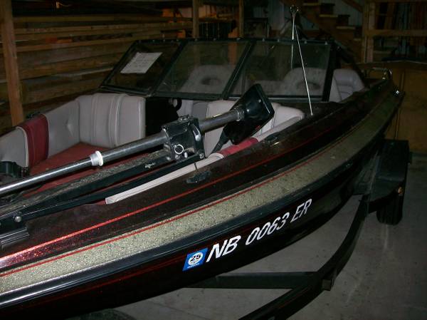 Photo $$Lower Price$$ 1990 Tracker Nitro Bass Boat $6,500
