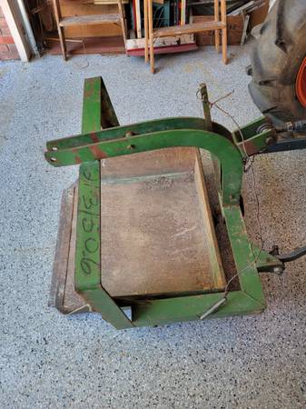 Photo Tractor tools - 3 point dirt scoop, trailer hitch $300