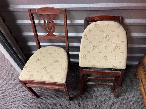 Photo vintage wooden folding chairs $50