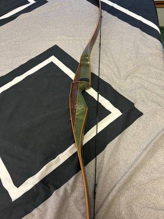 Photo Bear grizzly recurve $250