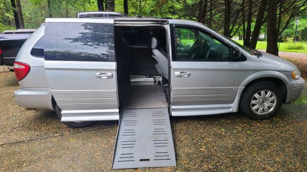 Photo 2004 Chrysler Town and Country Limited Handicap Van $15,900