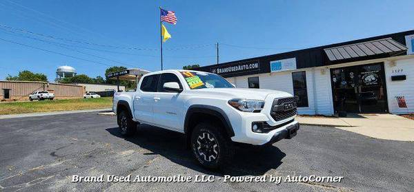 2017 Toyota Tacoma TRD OFF ROAD Double Cab 4WD V-6 6-Speed $27,498