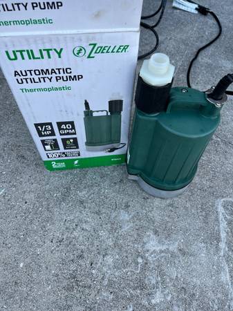 Zoeller 13-HP 115-Volt Thermoplastic Submersible Utility Pump $85