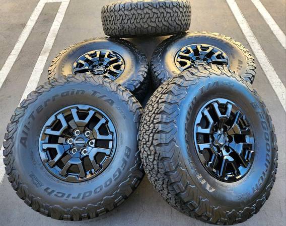 Photo 17 Ford Bronco Raptor 37s F150 Raptor Wheels And Tires $2,550