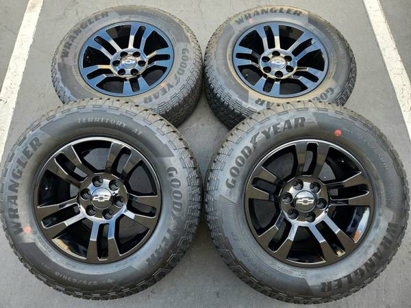 Photo 18 Chevy Silverado Tahoe 1500 Gloss Black wheels and tires $1,550