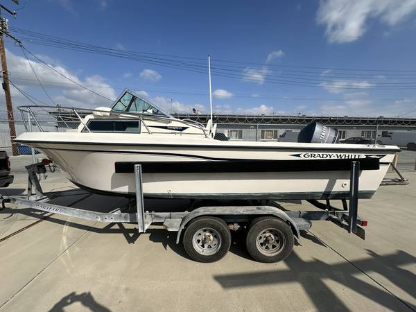 1988 Grady-White 20 Overnighter with trailer. ORIGINAL OWNER $15,000