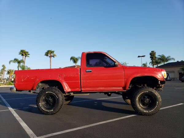 1989 Toyota Pickup 22R For Sale - ZeMotor