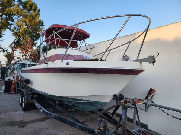 Photo 1989 Skipjack 25 Fisherman Project $9,995